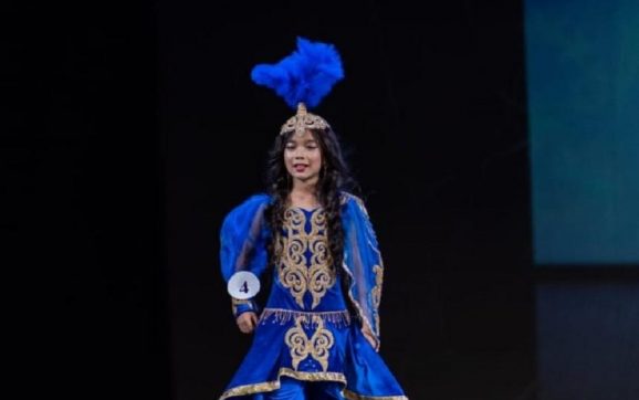 Девятилетняя девочка из Атырауской области стала мировой топ-моделью АТЫРАУ